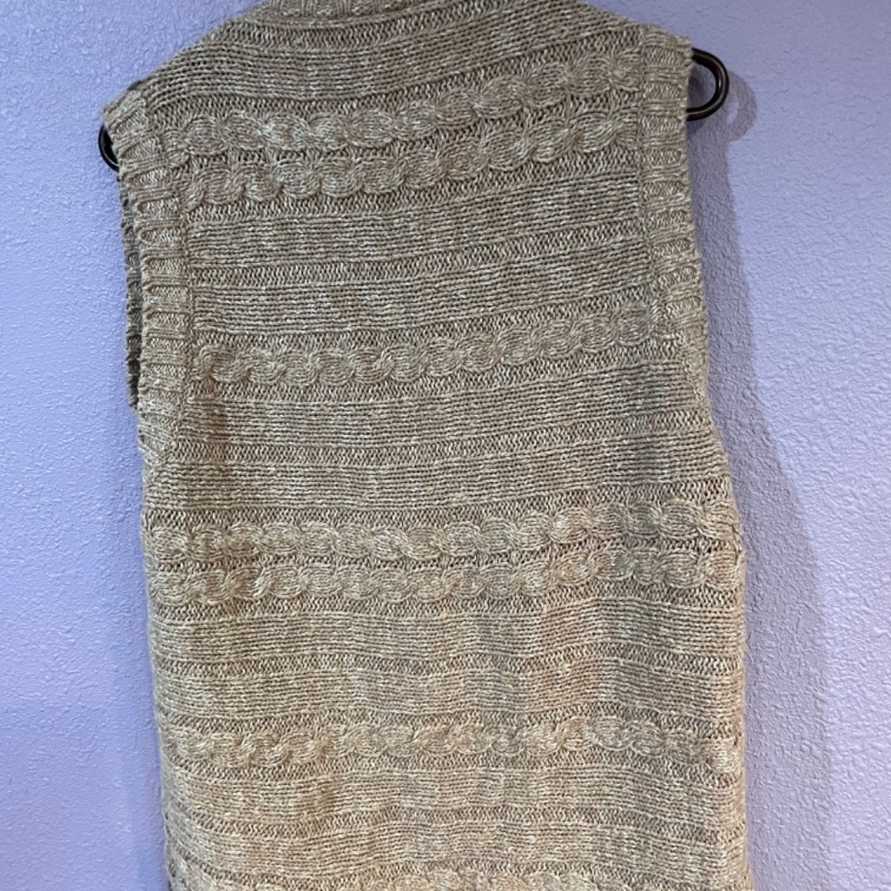 Patchwork Sweater Vest With Button - image 3